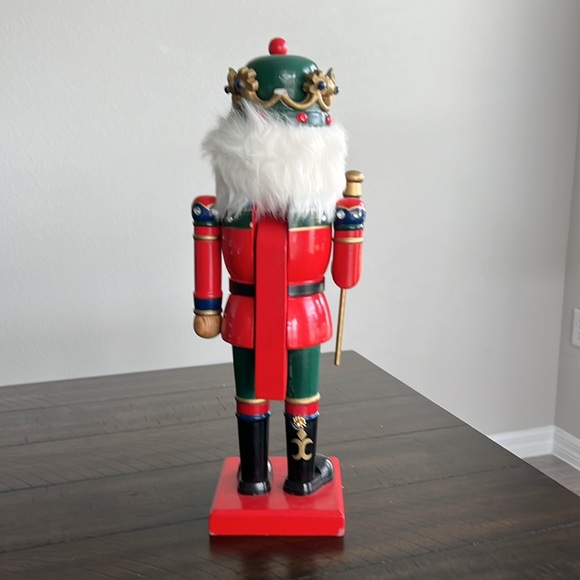 St.Nicholas Square “The Statesman”  Nutcracker - Picture 3 of 6
